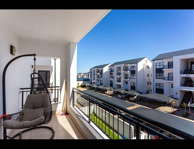 1 BEDROOM APARTMENT TO LET IN PARKLANDS NORTH